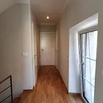 Getaway With Balcony - Four Bedroom With Balcony * Komen