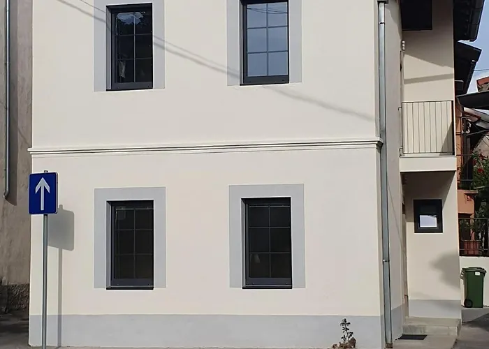 Getaway With Balcony - Four Bedroom With Balcony